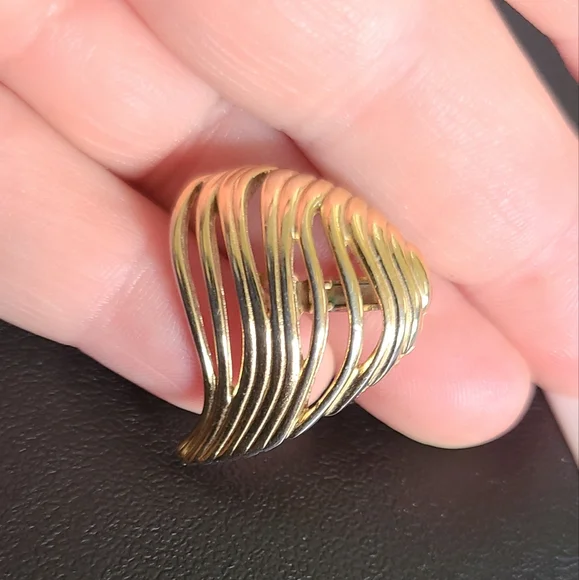 Vintage Givenchy Leverback Earrings - Picture 4 of 8